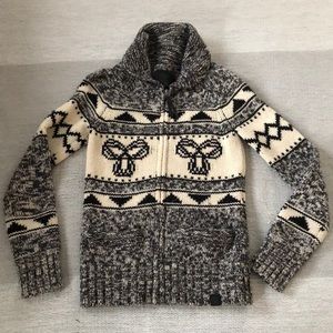 TNA (Aritzia) Sweater - Small
